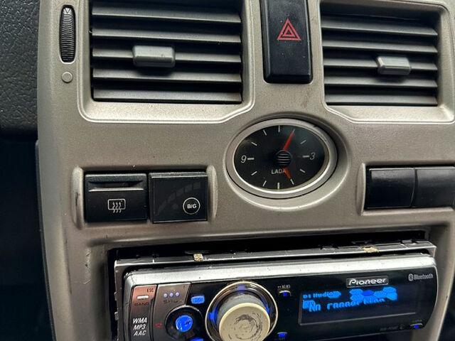 Зелений ВАЗ Priora, об'ємом двигуна 1.6 л та пробігом 125 тис. км за 3199 $, фото 9 на Automoto.ua