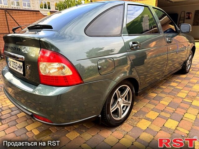 Зеленый ВАЗ Priora, объемом двигателя 1.6 л и пробегом 103 тыс. км за 4700 $, фото 12 на Automoto.ua