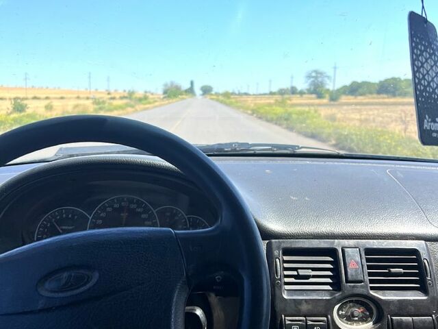 Зеленый ВАЗ Priora, объемом двигателя 1.6 л и пробегом 465 тыс. км за 1450 $, фото 6 на Automoto.ua