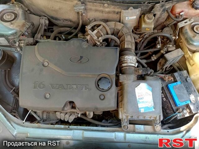 Зеленый ВАЗ Priora, объемом двигателя 1.6 л и пробегом 200 тыс. км за 1300 $, фото 4 на Automoto.ua