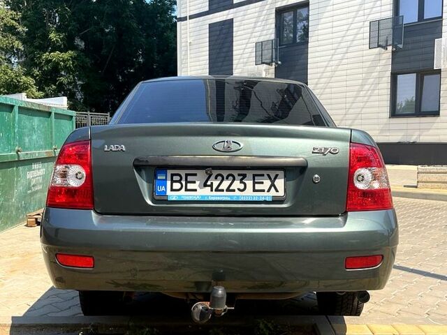 Зеленый ВАЗ Priora, объемом двигателя 1.6 л и пробегом 195 тыс. км за 3600 $, фото 1 на Automoto.ua