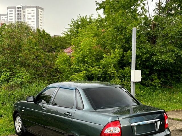 Зелений ВАЗ Priora, об'ємом двигуна 1.6 л та пробігом 327 тис. км за 3600 $, фото 3 на Automoto.ua
