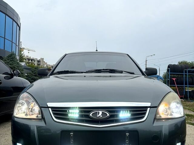 Зелений ВАЗ Priora, об'ємом двигуна 1.6 л та пробігом 327 тис. км за 3600 $, фото 8 на Automoto.ua