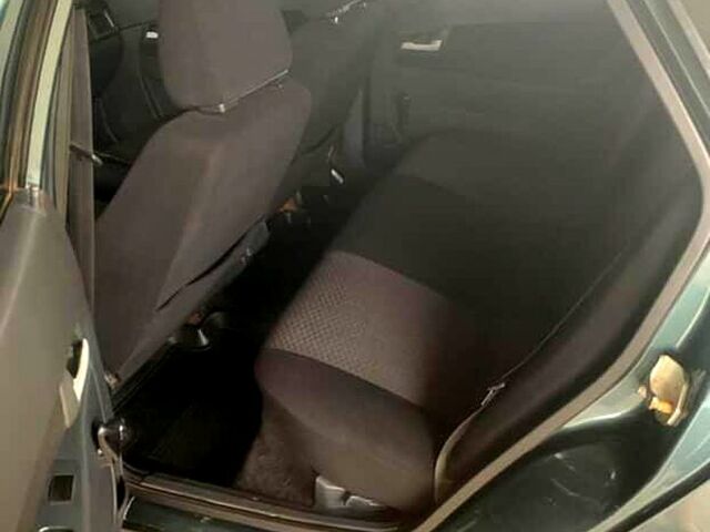 Зелений ВАЗ Priora, об'ємом двигуна 1.6 л та пробігом 213 тис. км за 3100 $, фото 5 на Automoto.ua