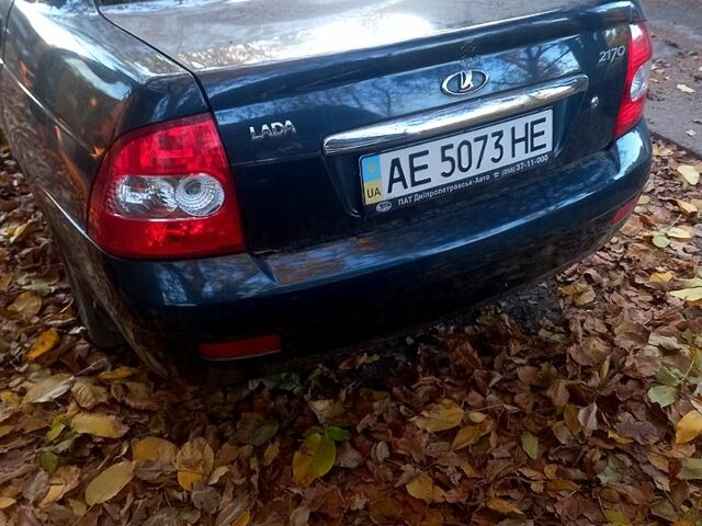 Зеленый ВАЗ Priora, объемом двигателя 1.6 л и пробегом 245 тыс. км за 1500 $, фото 1 на Automoto.ua