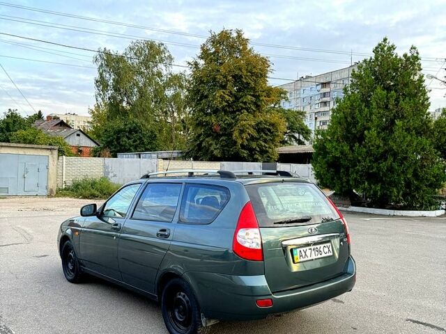 Зеленый ВАЗ Priora, объемом двигателя 1.6 л и пробегом 100 тыс. км за 2650 $, фото 6 на Automoto.ua