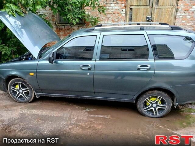 Зеленый ВАЗ Priora, объемом двигателя 1.6 л и пробегом 200 тыс. км за 2000 $, фото 1 на Automoto.ua