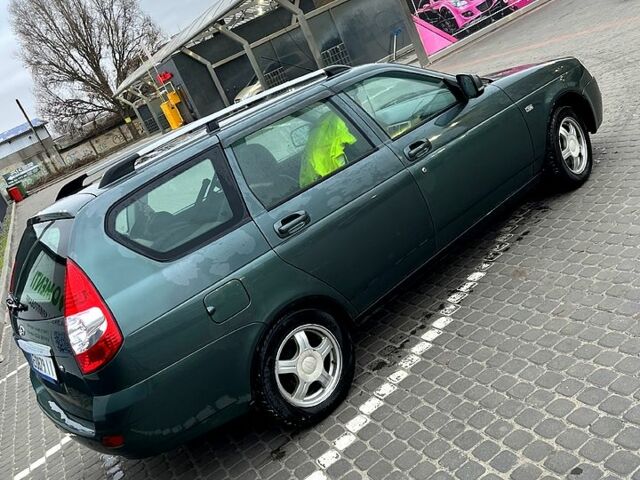 Зеленый ВАЗ Priora, объемом двигателя 1.6 л и пробегом 193 тыс. км за 2800 $, фото 5 на Automoto.ua