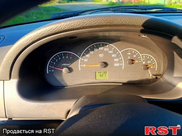 Зеленый ВАЗ Priora, объемом двигателя 1.6 л и пробегом 44 тыс. км за 3600 $, фото 6 на Automoto.ua