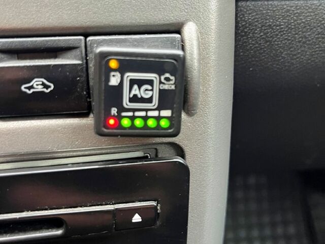 Зеленый ВАЗ Priora, объемом двигателя 1.6 л и пробегом 193 тыс. км за 2800 $, фото 7 на Automoto.ua