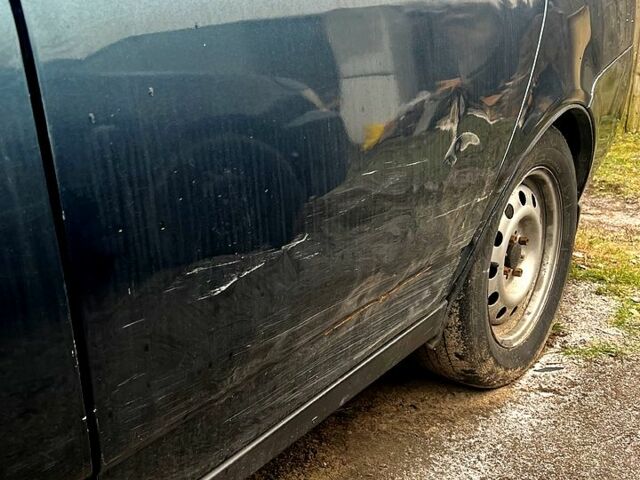 Зеленый ВАЗ Priora, объемом двигателя 1.6 л и пробегом 91 тыс. км за 2600 $, фото 5 на Automoto.ua