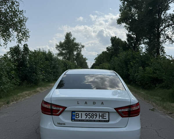 Білий ВАЗ Веста, об'ємом двигуна 1.6 л та пробігом 25 тис. км за 7900 $, фото 2 на Automoto.ua