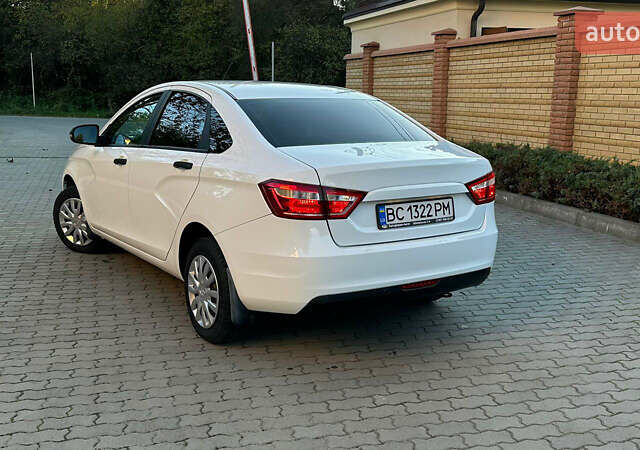 Білий ВАЗ Веста, об'ємом двигуна 1.6 л та пробігом 20 тис. км за 8200 $, фото 6 на Automoto.ua
