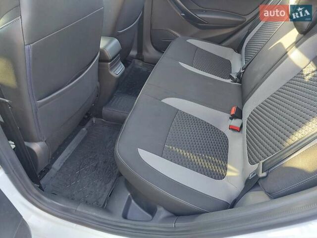 Белый ВАЗ Веста, объемом двигателя 1.6 л и пробегом 75 тыс. км за 7500 $, фото 21 на Automoto.ua