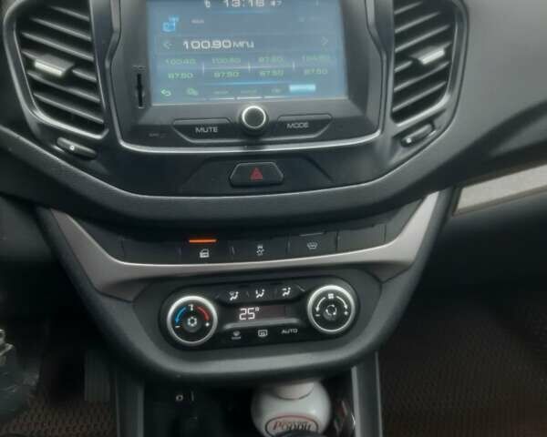 Коричневий ВАЗ Веста, об'ємом двигуна 1.6 л та пробігом 41 тис. км за 9500 $, фото 6 на Automoto.ua