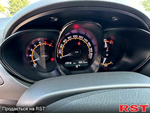 ВАЗ Веста, объемом двигателя 1.6 л и пробегом 22 тыс. км за 8350 $, фото 10 на Automoto.ua