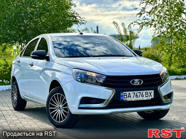 ВАЗ Веста, объемом двигателя 1.6 л и пробегом 22 тыс. км за 8350 $, фото 7 на Automoto.ua