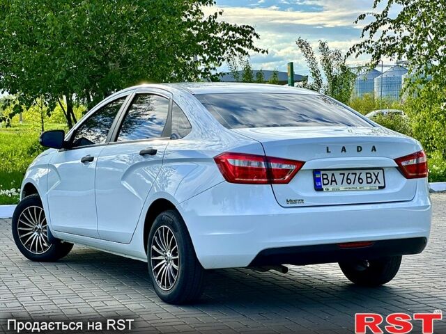 ВАЗ Веста, объемом двигателя 1.6 л и пробегом 22 тыс. км за 8350 $, фото 3 на Automoto.ua