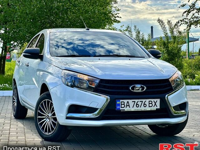 ВАЗ Веста, объемом двигателя 1.6 л и пробегом 22 тыс. км за 8350 $, фото 8 на Automoto.ua