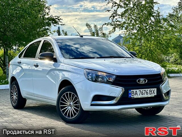 ВАЗ Веста, объемом двигателя 1.6 л и пробегом 22 тыс. км за 8350 $, фото 6 на Automoto.ua