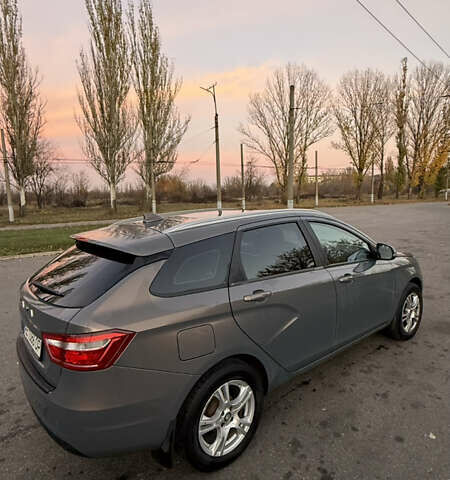 Сірий ВАЗ Веста, об'ємом двигуна 1.6 л та пробігом 42 тис. км за 9800 $, фото 2 на Automoto.ua