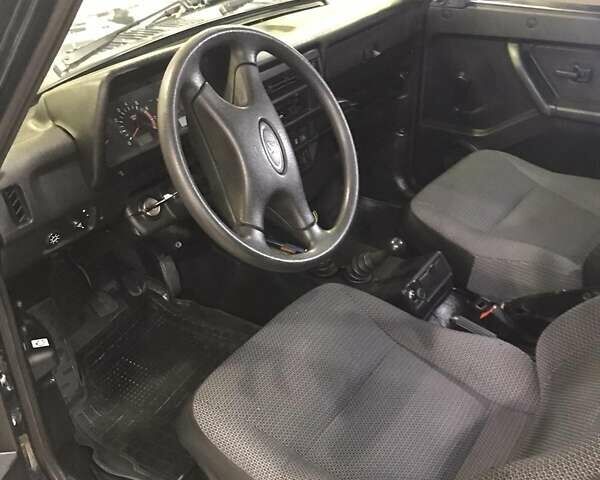 Зеленый ВАЗ Niva, объемом двигателя 1.7 л и пробегом 42 тыс. км за 8700 $, фото 4 на Automoto.ua