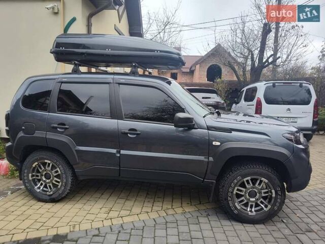 Білий ВАЗ Niva Travel, об'ємом двигуна 1.69 л та пробігом 38 тис. км за 12500 $, фото 13 на Automoto.ua