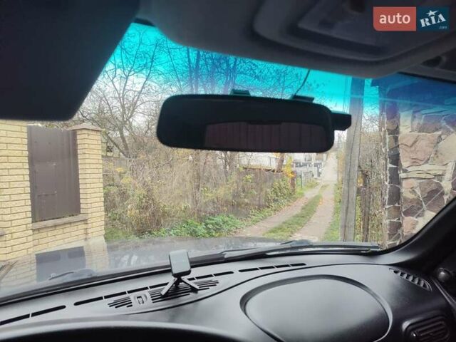 Білий ВАЗ Niva Travel, об'ємом двигуна 1.69 л та пробігом 38 тис. км за 12500 $, фото 33 на Automoto.ua