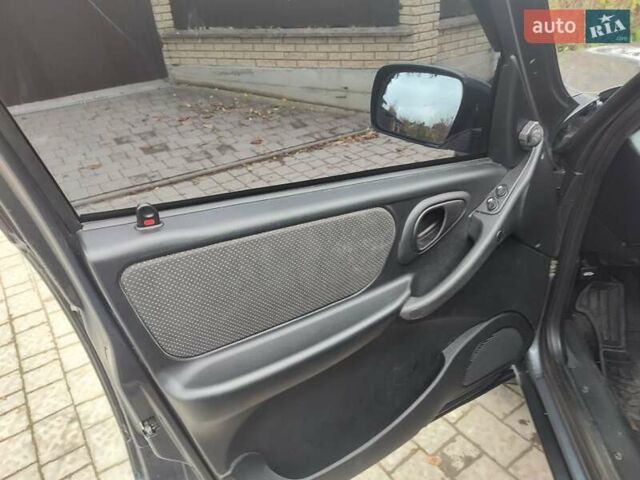 Білий ВАЗ Niva Travel, об'ємом двигуна 1.69 л та пробігом 38 тис. км за 12500 $, фото 20 на Automoto.ua