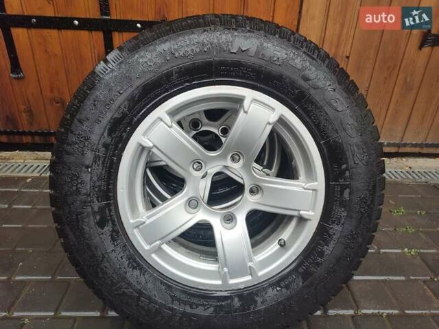 Білий ВАЗ Niva Travel, об'ємом двигуна 1.69 л та пробігом 38 тис. км за 12500 $, фото 38 на Automoto.ua