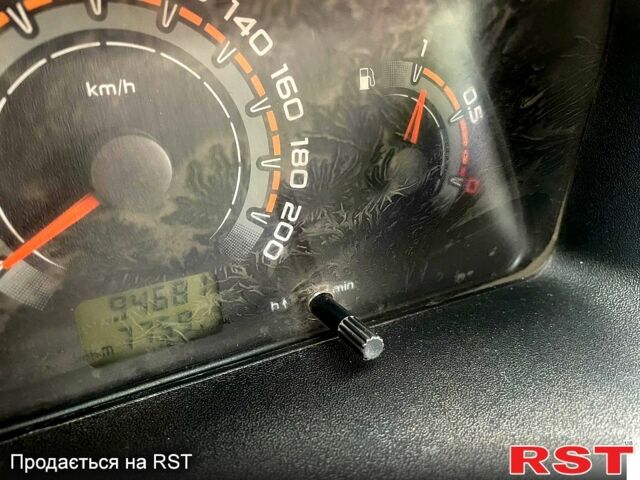 Білий ВАЗ Niva Travel, об'ємом двигуна 1.7 л та пробігом 94 тис. км за 6000 $, фото 9 на Automoto.ua