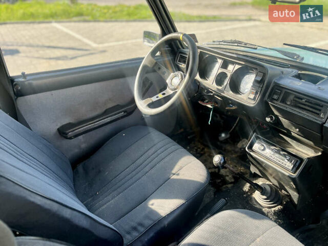 Синий ВАЗ Riva, объемом двигателя 1.3 л и пробегом 18 тыс. км за 750 $, фото 22 на Automoto.ua