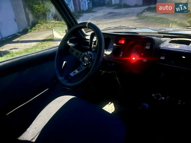 Синий ВАЗ Riva, объемом двигателя 1.3 л и пробегом 18 тыс. км за 750 $, фото 16 на Automoto.ua
