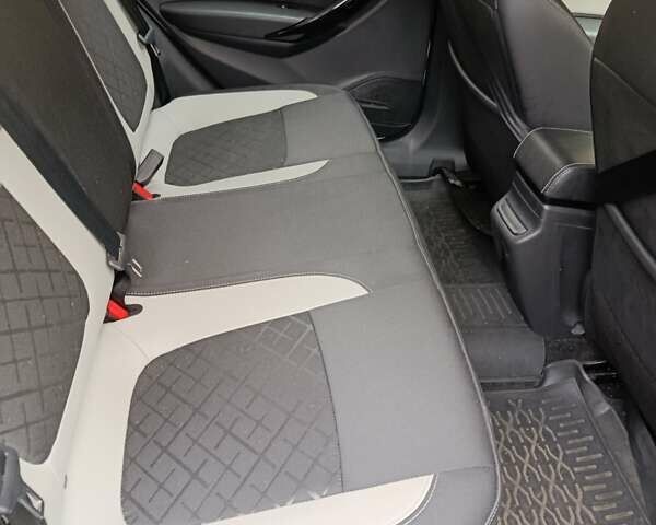 Белый ВАЗ Vesta Cross, объемом двигателя 1.8 л и пробегом 24 тыс. км за 9000 $, фото 4 на Automoto.ua