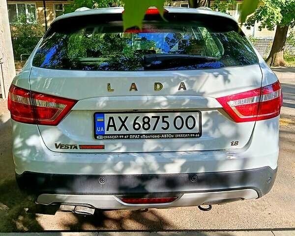 Білий ВАЗ Vesta Cross, об'ємом двигуна 1.8 л та пробігом 24 тис. км за 9800 $, фото 3 на Automoto.ua