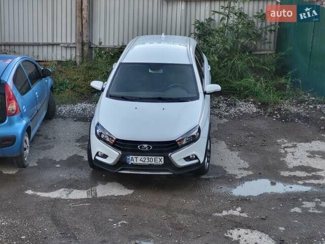 Белый ВАЗ Vesta Cross, объемом двигателя 1.8 л и пробегом 35 тыс. км за 7900 $, фото 1 на Automoto.ua