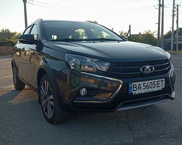Коричневый ВАЗ Vesta Cross, объемом двигателя 1.6 л и пробегом 10 тыс. км за 10900 $, фото 2 на Automoto.ua
