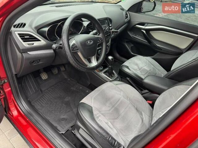 Красный ВАЗ Vesta Cross, объемом двигателя 1.6 л и пробегом 65 тыс. км за 11000 $, фото 11 на Automoto.ua