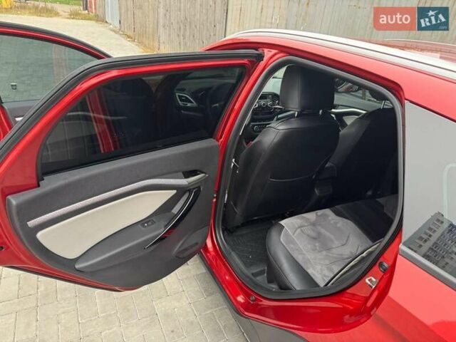Красный ВАЗ Vesta Cross, объемом двигателя 1.6 л и пробегом 65 тыс. км за 11000 $, фото 9 на Automoto.ua