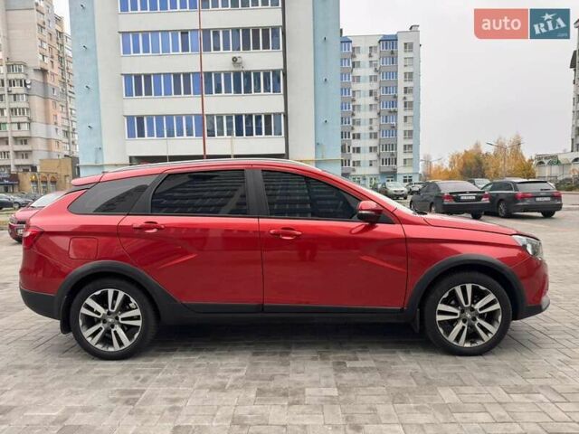 Красный ВАЗ Vesta Cross, объемом двигателя 1.6 л и пробегом 65 тыс. км за 11000 $, фото 3 на Automoto.ua