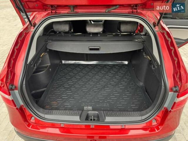 Красный ВАЗ Vesta Cross, объемом двигателя 1.6 л и пробегом 65 тыс. км за 11000 $, фото 17 на Automoto.ua