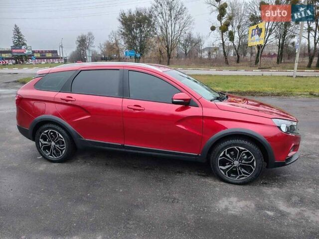 Красный ВАЗ Vesta Cross, объемом двигателя 1.77 л и пробегом 10 тыс. км за 11000 $, фото 2 на Automoto.ua