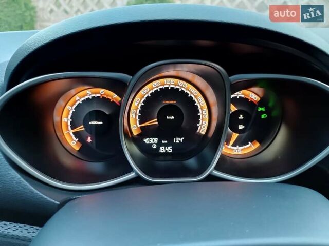 Серый ВАЗ Vesta Cross, объемом двигателя 1.77 л и пробегом 43 тыс. км за 10500 $, фото 1 на Automoto.ua
