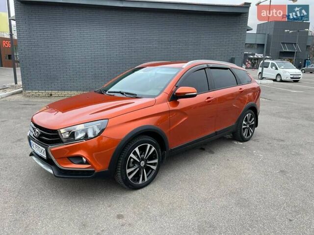 Оранжевый ВАЗ Vesta Cross, объемом двигателя 1.77 л и пробегом 45 тыс. км за 12500 $, фото 3 на Automoto.ua