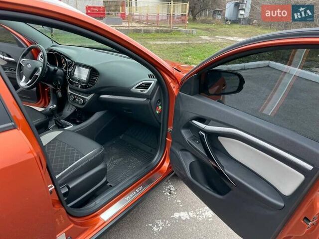 Оранжевый ВАЗ Vesta Cross, объемом двигателя 1.77 л и пробегом 45 тыс. км за 12500 $, фото 19 на Automoto.ua