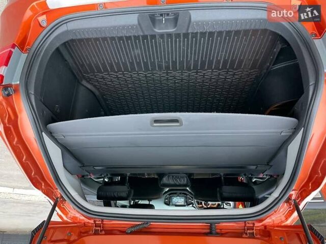 Оранжевый ВАЗ Vesta Cross, объемом двигателя 1.77 л и пробегом 45 тыс. км за 12500 $, фото 24 на Automoto.ua