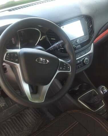 Оранжевый ВАЗ Vesta Cross, объемом двигателя 1.8 л и пробегом 9 тыс. км за 10500 $, фото 19 на Automoto.ua