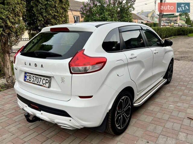 Белый ВАЗ XRay, объемом двигателя 1.8 л и пробегом 53 тыс. км за 7900 $, фото 3 на Automoto.ua