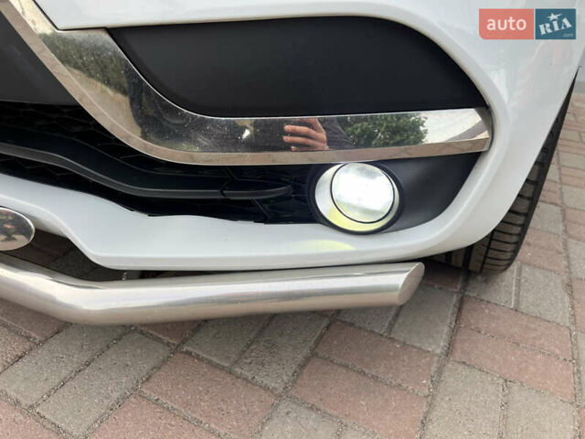 Белый ВАЗ XRay, объемом двигателя 1.8 л и пробегом 53 тыс. км за 7900 $, фото 10 на Automoto.ua