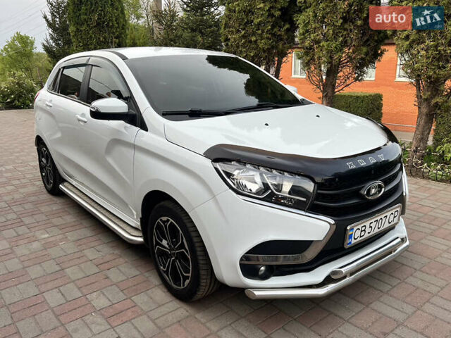 Белый ВАЗ XRay, объемом двигателя 1.8 л и пробегом 53 тыс. км за 7900 $, фото 4 на Automoto.ua